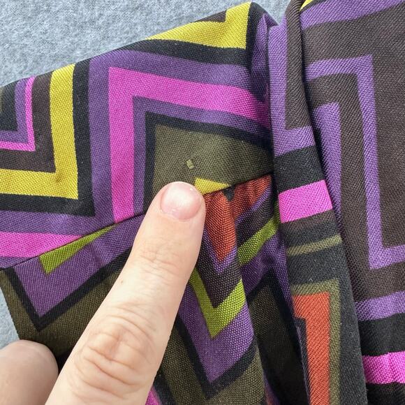 Trina Turk Women's sz L Zig Zag Print Sleeveless Top 100% Silk Y2K Fall Classic - Picture 3 of 9